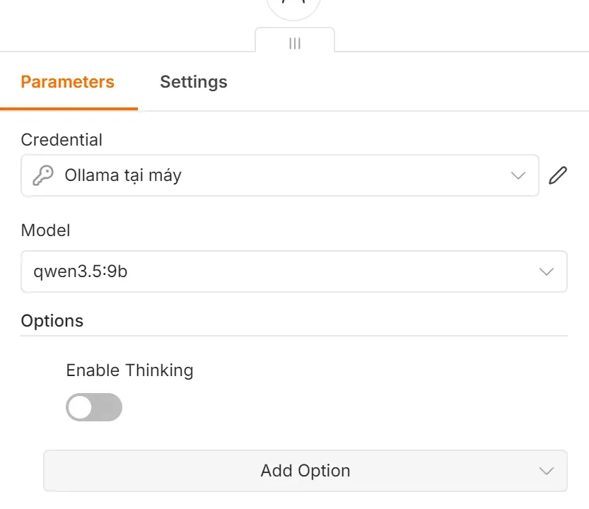 Bảng cài đặt node Ollama Chat Model trong n8n: Credential là Ollama tại máy, Model là qwen3.5:9b, mục Options có công tắc Enable Thinking đang tắt, bên dưới là nút Add Option.